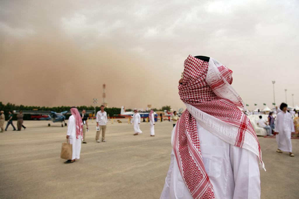 مخالفة التنبؤ بحالة الطقس في السعودية