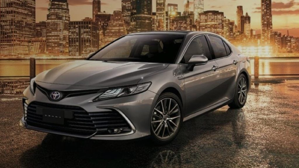 مواصفات سيارة Toyota Camry LE 2024