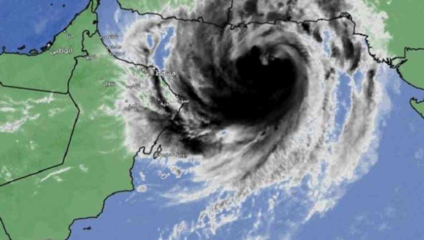 تفاصيل الإعصار المداري بيبارجوي في بحر العرب